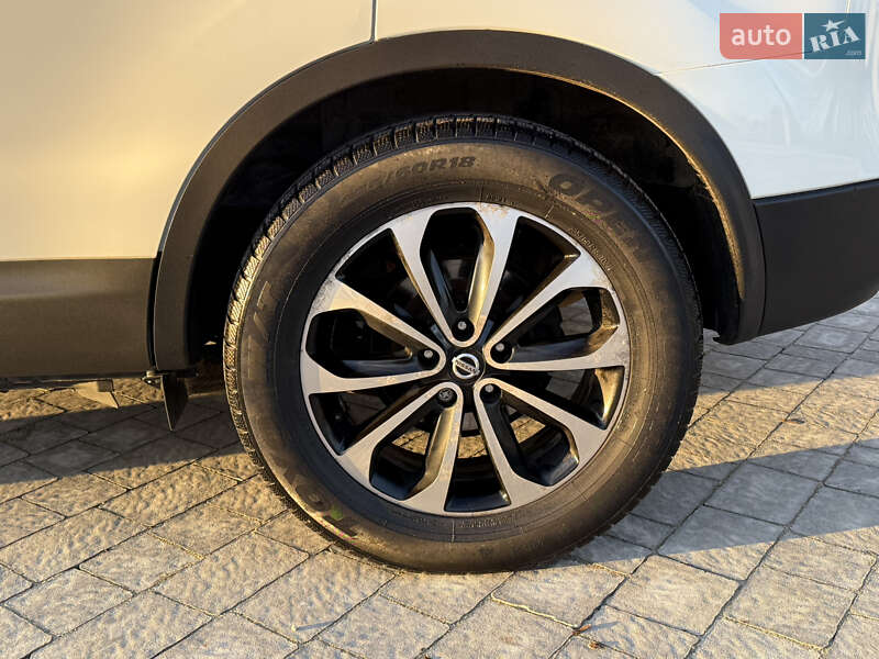 Позашляховик / Кросовер Nissan Qashqai+2 2012 в Коломиї