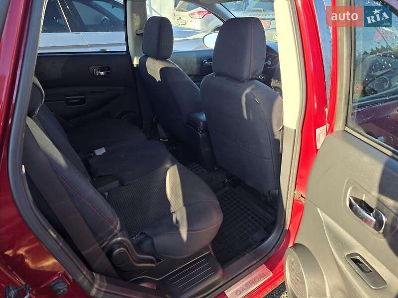 Внедорожник / Кроссовер Nissan Qashqai+2 2010 в Тернополе фото 32 Внедорожник / Кроссовер Nissan Qashqai+2 2010 в Тернополе