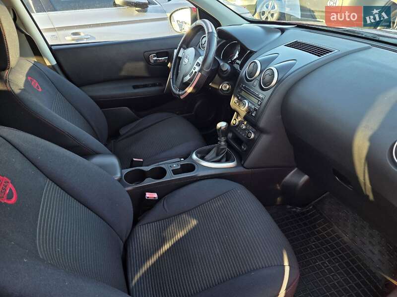 Внедорожник / Кроссовер Nissan Qashqai+2 2010 в Тернополе фото 37 Внедорожник / Кроссовер Nissan Qashqai+2 2010 в Тернополе