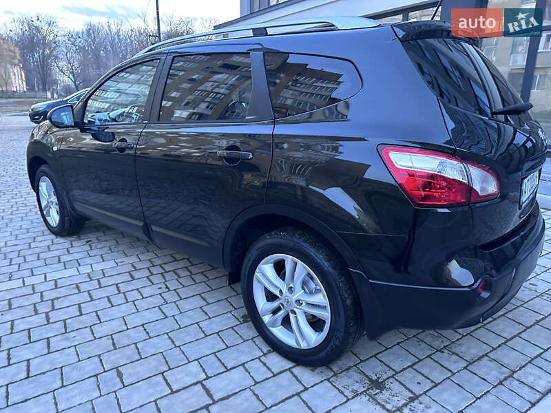 Внедорожник / Кроссовер Nissan Qashqai+2 2010 в Ивано-Франковске