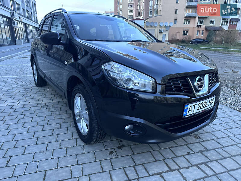 Внедорожник / Кроссовер Nissan Qashqai+2 2010 в Ивано-Франковске