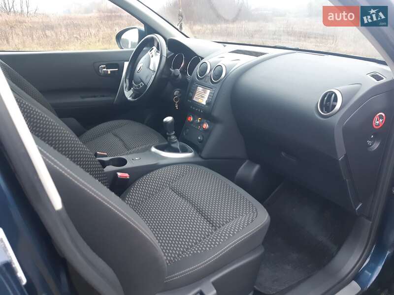 Внедорожник / Кроссовер Nissan Qashqai+2 2009 в Виннице
