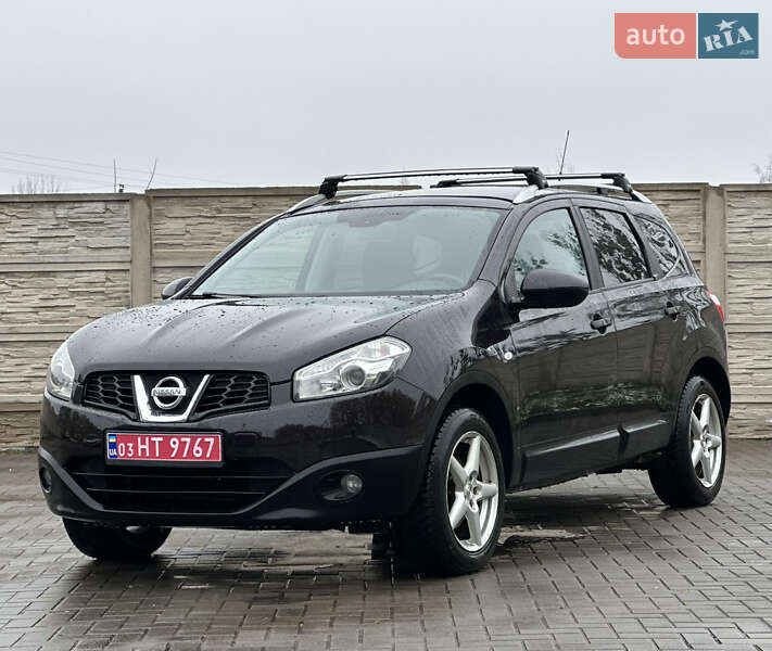Внедорожник / Кроссовер Nissan Qashqai+2 2010 в Луцке