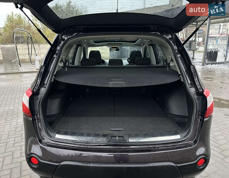 Внедорожник / Кроссовер Nissan Qashqai+2 2010 в Луцке