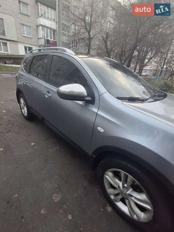 Позашляховик / Кросовер Nissan Qashqai+2 2010 в Старокостянтинові