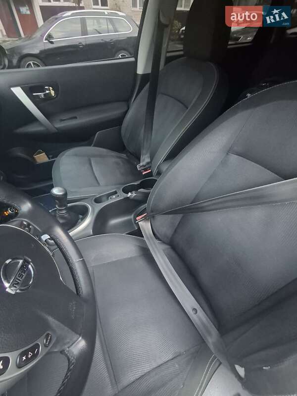 Позашляховик / Кросовер Nissan Qashqai+2 2010 в Старокостянтинові
