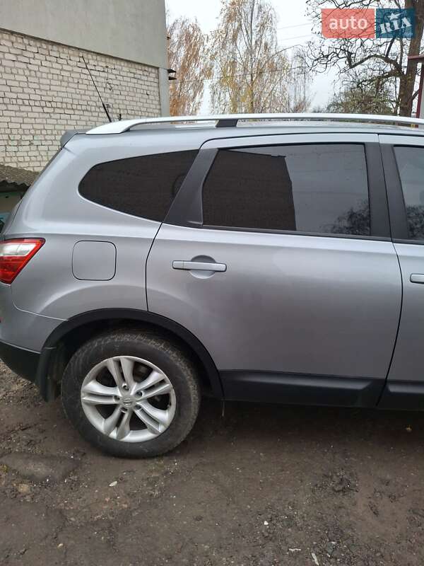 Позашляховик / Кросовер Nissan Qashqai+2 2010 в Старокостянтинові