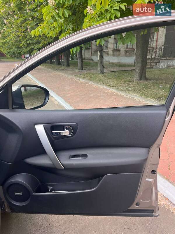 Внедорожник / Кроссовер Nissan Qashqai+2 2010 в Киеве