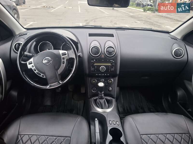 Позашляховик / Кросовер Nissan Qashqai+2 2010 в Дніпрі