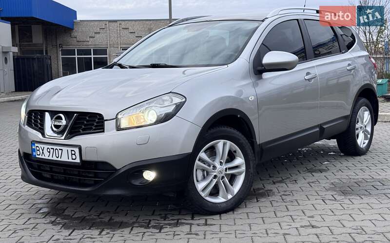 Nissan Qashqai+2 2011