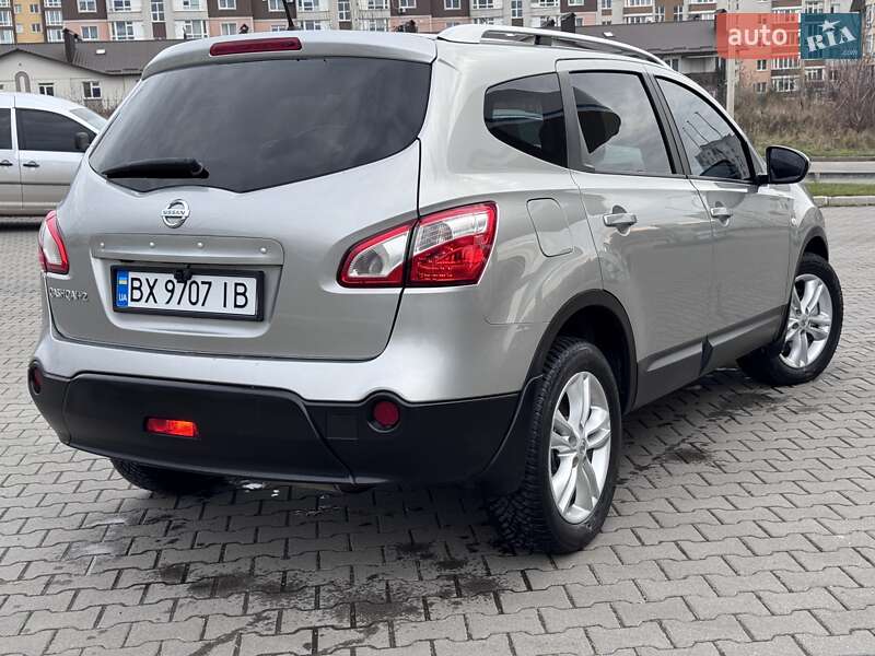 Позашляховик / Кросовер Nissan Qashqai+2 2011 в Хмельницькому