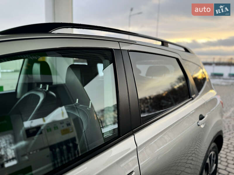 Позашляховик / Кросовер Nissan Qashqai+2 2013 в Стрию