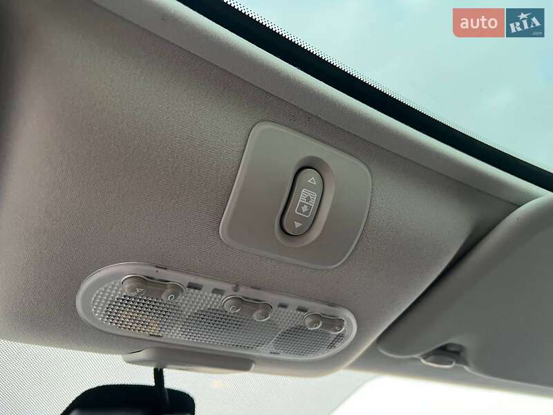 Позашляховик / Кросовер Nissan Qashqai+2 2012 в Львові