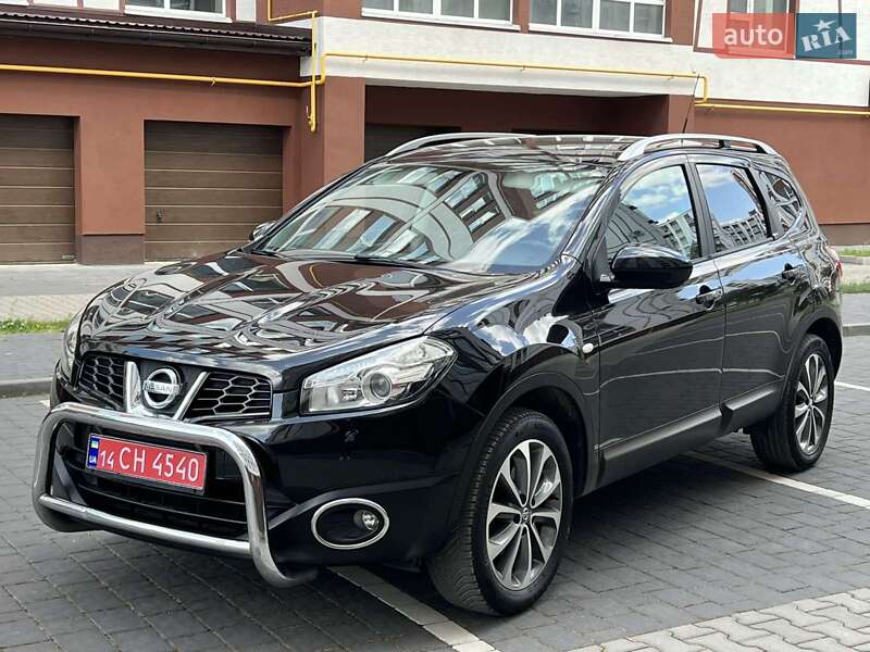 Внедорожник / Кроссовер Nissan Qashqai+2 2010 в Ивано-Франковске