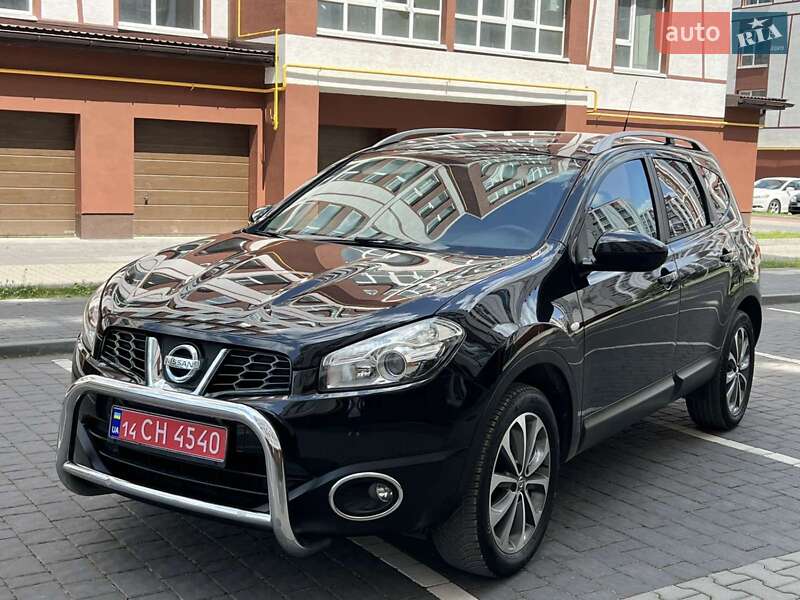 Внедорожник / Кроссовер Nissan Qashqai+2 2010 в Ивано-Франковске