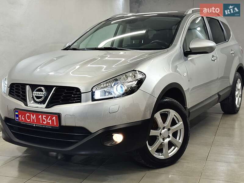 Позашляховик / Кросовер Nissan Qashqai+2 2010 в Стрию