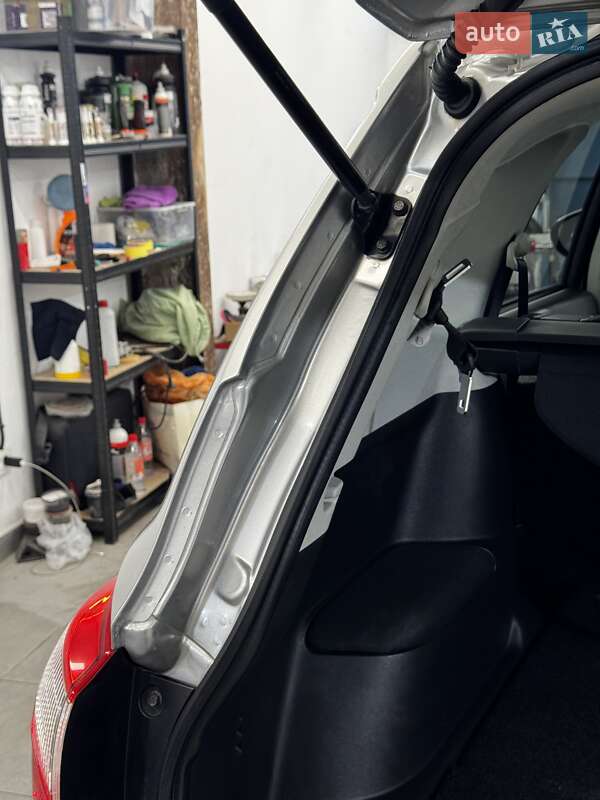 Позашляховик / Кросовер Nissan Qashqai+2 2010 в Стрию