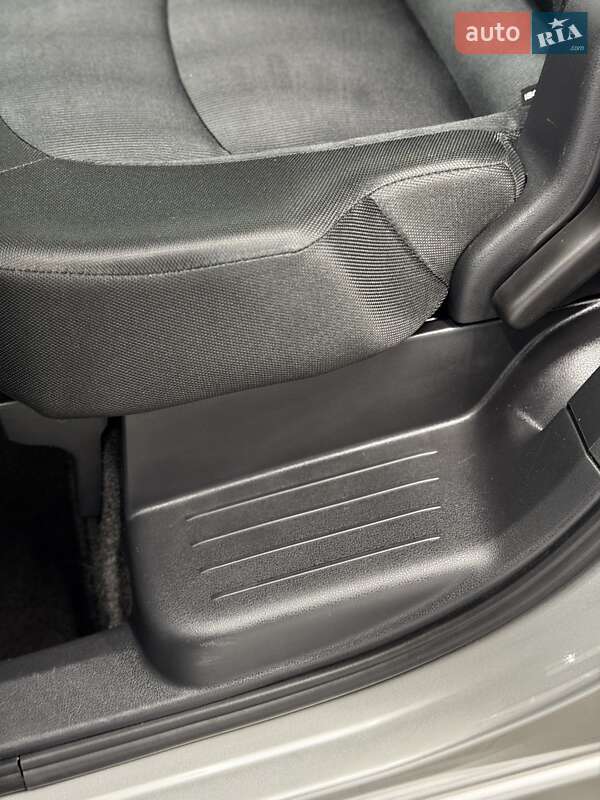 Позашляховик / Кросовер Nissan Qashqai+2 2010 в Стрию