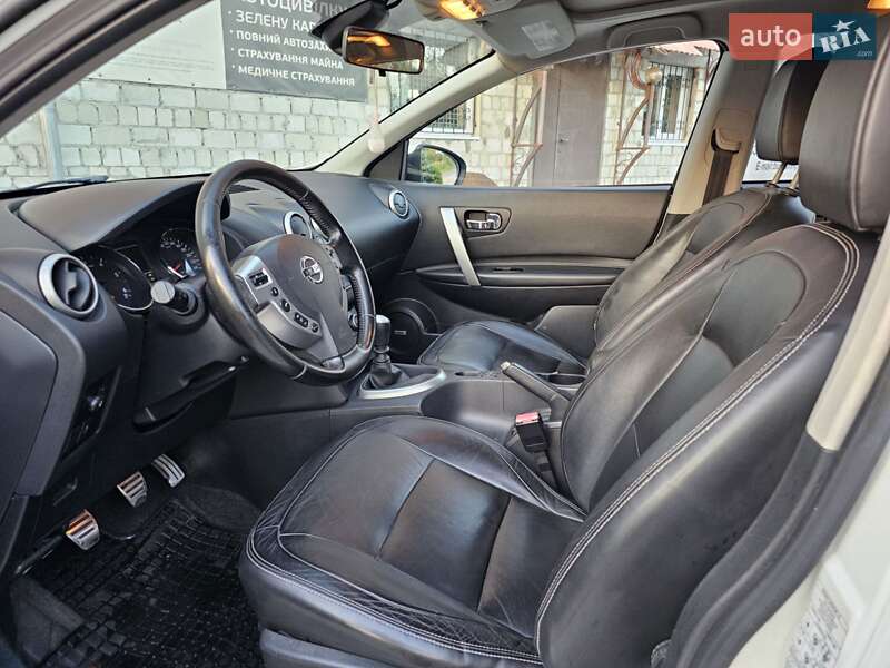 Позашляховик / Кросовер Nissan Qashqai+2 2010 в Новому Розділі фото 20 Позашляховик / Кросовер Nissan Qashqai+2 2010 в Новому Розділі
