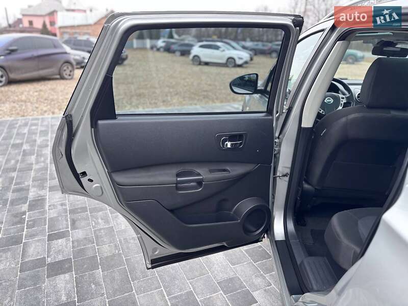 Позашляховик / Кросовер Nissan Qashqai+2 2010 в Коломиї