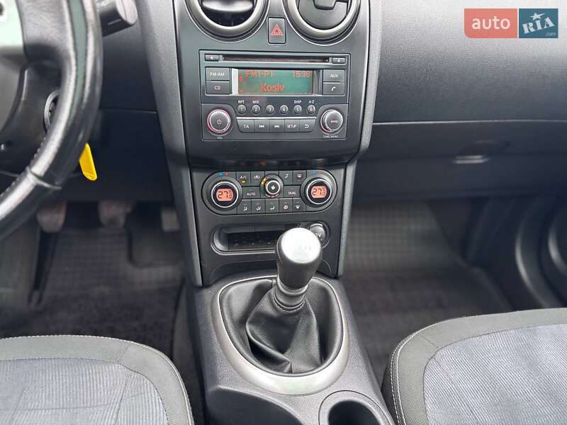 Позашляховик / Кросовер Nissan Qashqai+2 2010 в Коломиї