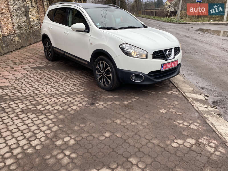 Позашляховик / Кросовер Nissan Qashqai+2 2012 в Нововолинську