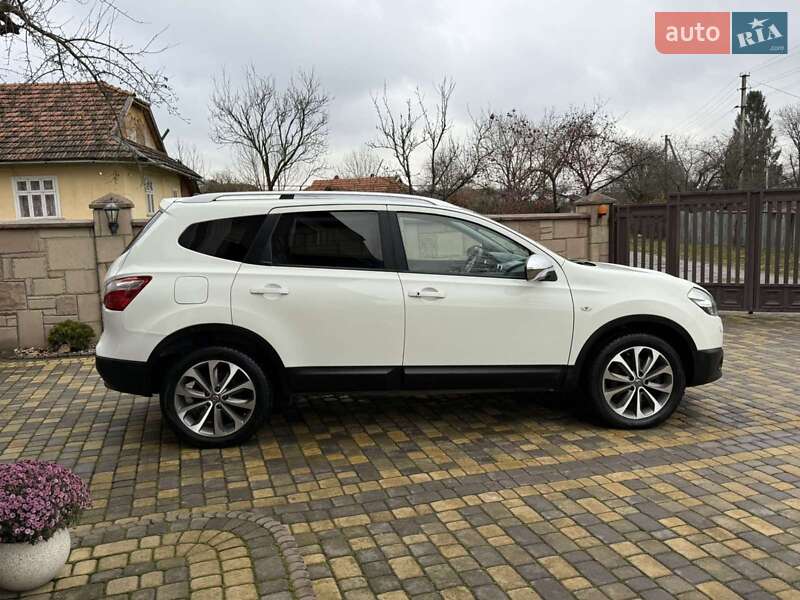 Внедорожник / Кроссовер Nissan Qashqai+2 2013 в Ивано-Франковске
