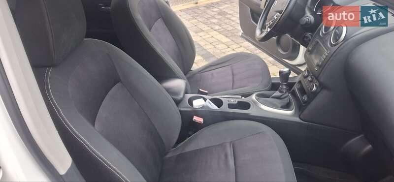 Внедорожник / Кроссовер Nissan Qashqai+2 2012 в Снятине