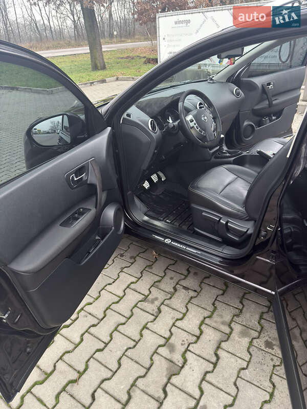 Позашляховик / Кросовер Nissan Qashqai+2 2012 в Чернівцях фото 4 Позашляховик / Кросовер Nissan Qashqai+2 2012 в Чернівцях