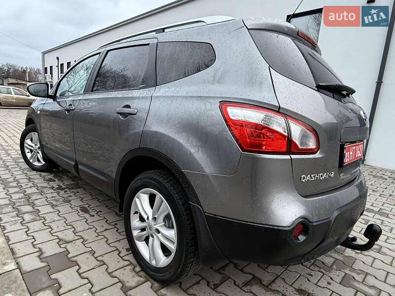 Позашляховик / Кросовер Nissan Qashqai+2 2010 в Млиніві фото 4 Позашляховик / Кросовер Nissan Qashqai+2 2010 в Млиніві
