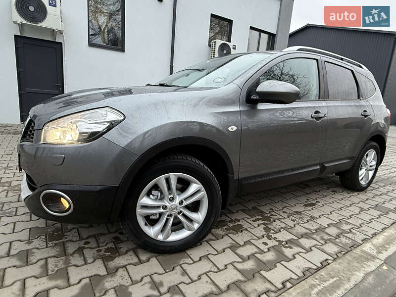 Позашляховик / Кросовер Nissan Qashqai+2 2010 в Млиніві фото 5 Позашляховик / Кросовер Nissan Qashqai+2 2010 в Млиніві