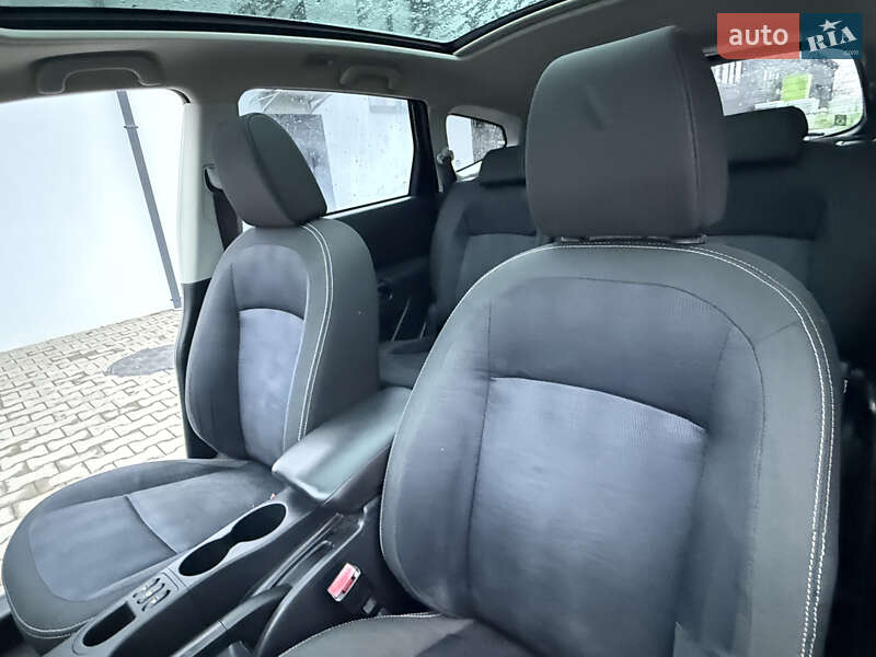 Позашляховик / Кросовер Nissan Qashqai+2 2010 в Млиніві фото 22 Позашляховик / Кросовер Nissan Qashqai+2 2010 в Млиніві