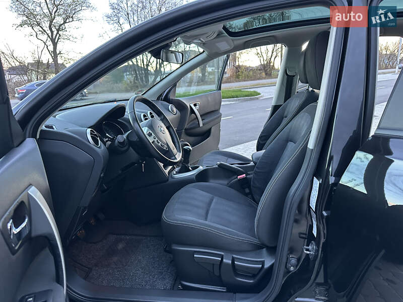 Позашляховик / Кросовер Nissan Qashqai+2 2011 в Вінниці