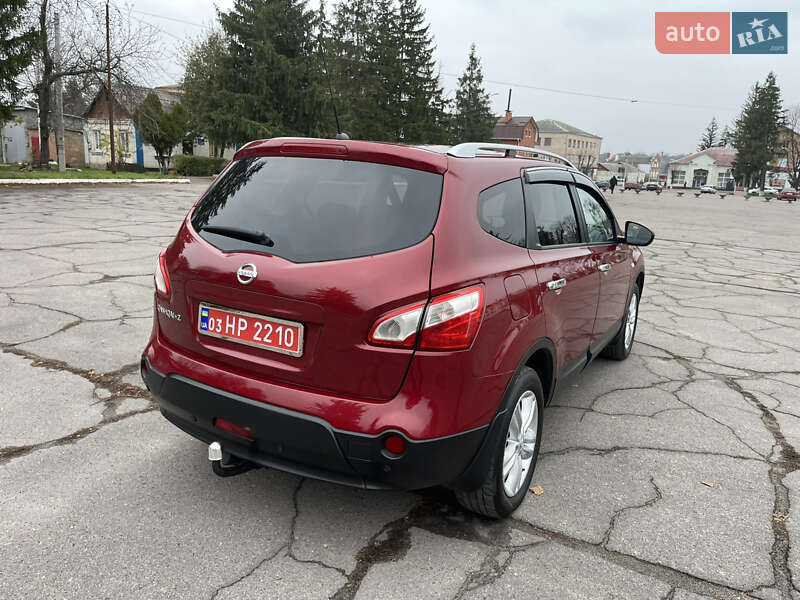 Внедорожник / Кроссовер Nissan Qashqai+2 2013 в Новоархангельске