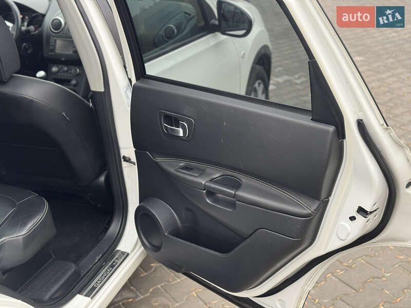 Позашляховик / Кросовер Nissan Qashqai+2 2013 в Костопілі