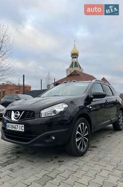 Внедорожник / Кроссовер Nissan Qashqai+2 2012 в Ужгороде