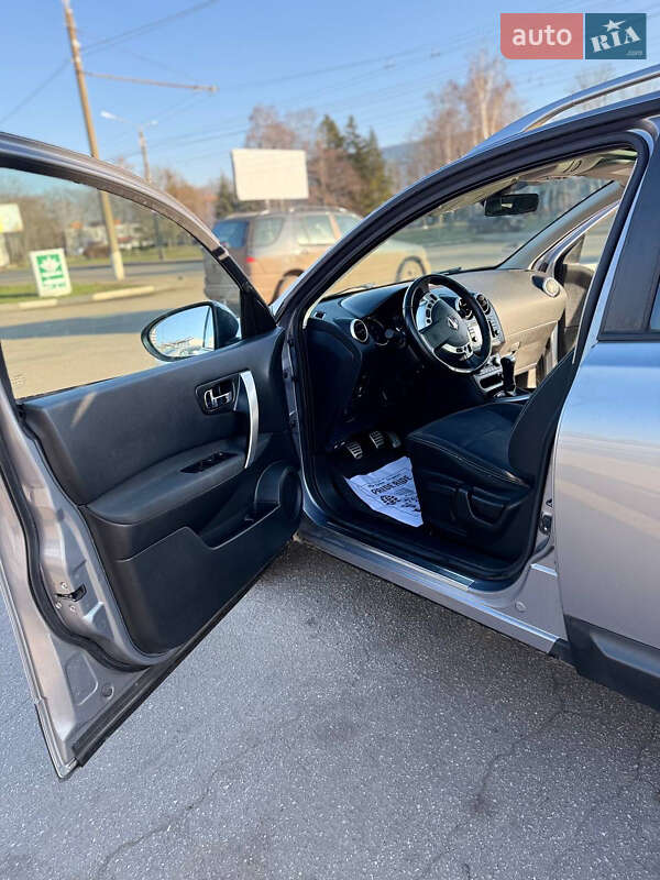 Внедорожник / Кроссовер Nissan Qashqai+2 2010 в Сумах