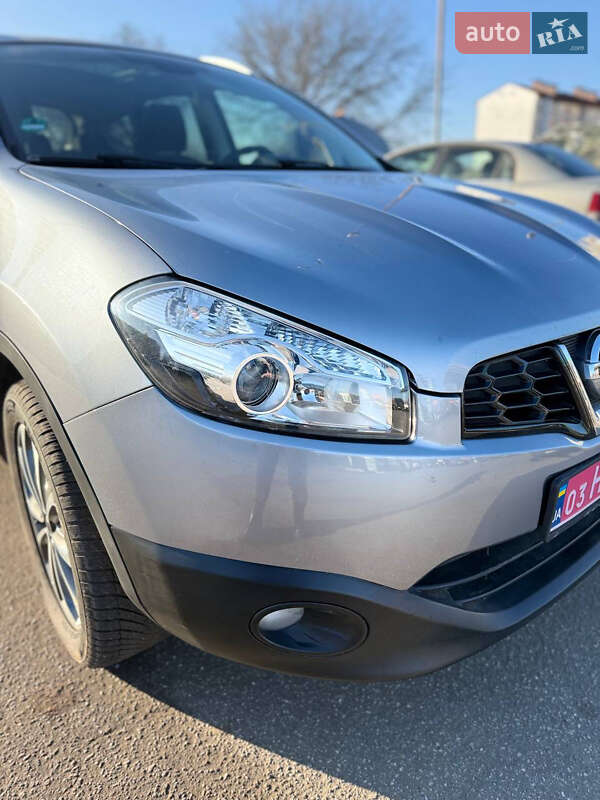 Внедорожник / Кроссовер Nissan Qashqai+2 2010 в Сумах