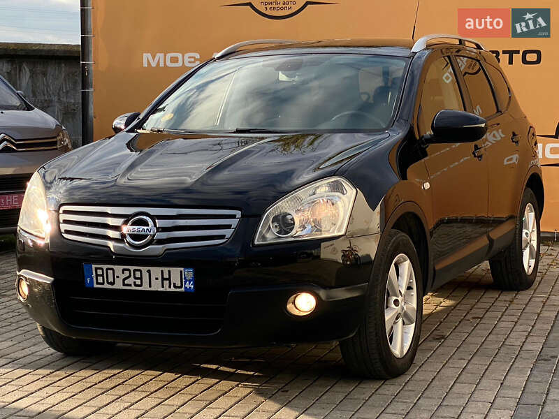 Nissan Qashqai+2 2010