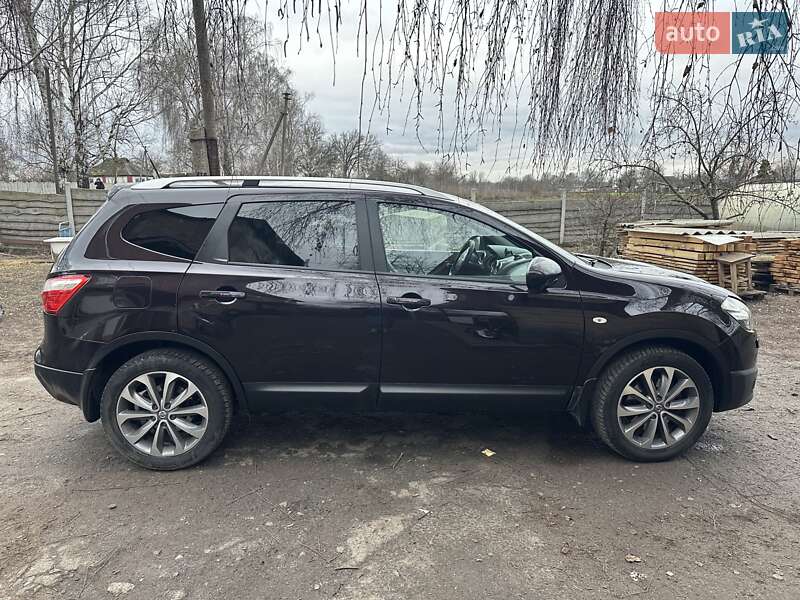 Внедорожник / Кроссовер Nissan Qashqai+2 2012 в Полтаве