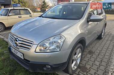 Внедорожник / Кроссовер Nissan Qashqai+2 2009 в Ужгороде