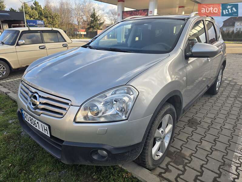 Nissan Qashqai+2 2009
