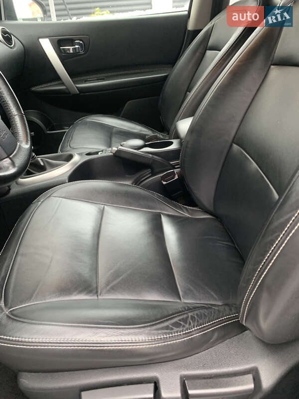 Внедорожник / Кроссовер Nissan Qashqai+2 2013 в Дубно