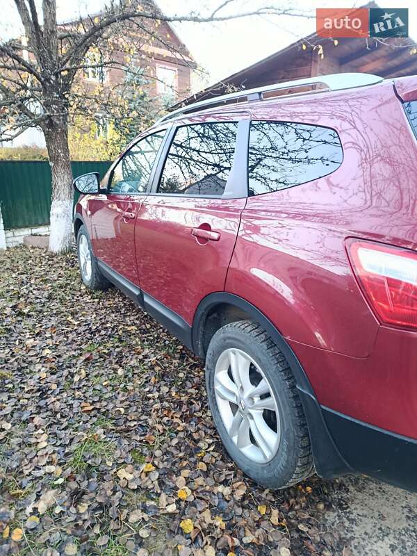 Внедорожник / Кроссовер Nissan Qashqai+2 2012 в Камне-Каширском