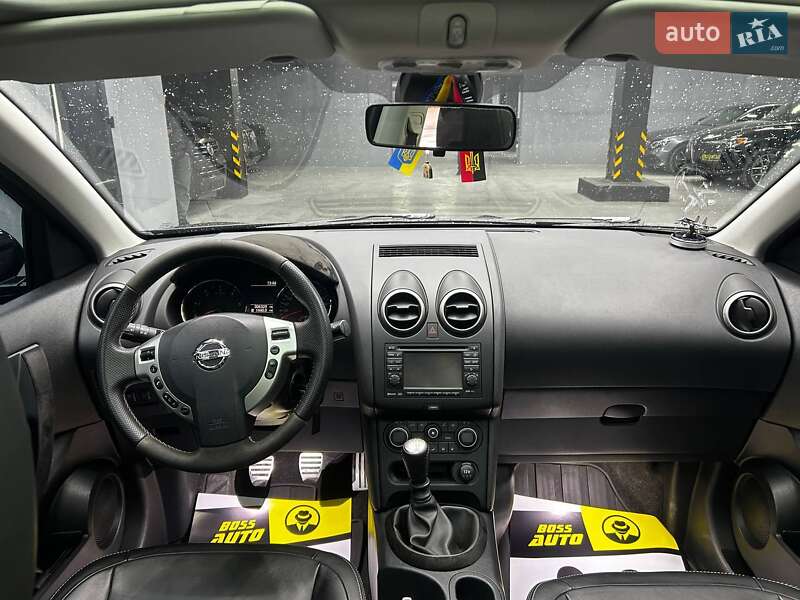 Внедорожник / Кроссовер Nissan Qashqai+2 2012 в Черновцах