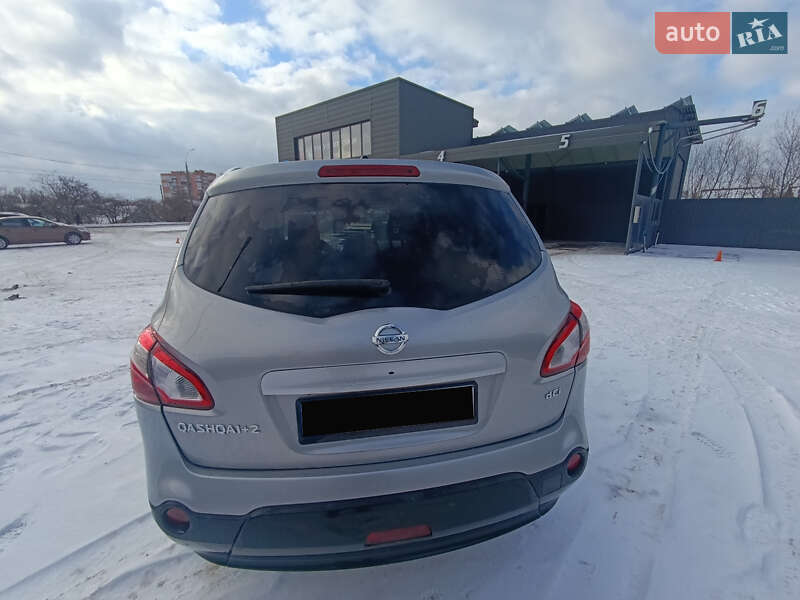 Внедорожник / Кроссовер Nissan Qashqai+2 2010 в Хмельницком