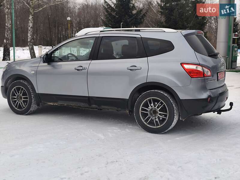 Внедорожник / Кроссовер Nissan Qashqai+2 2011 в Звягеле