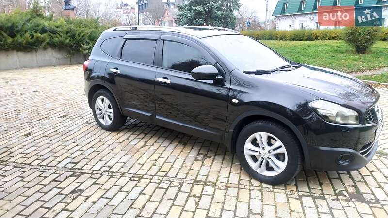 Внедорожник / Кроссовер Nissan Qashqai+2 2011 в Белой Церкви