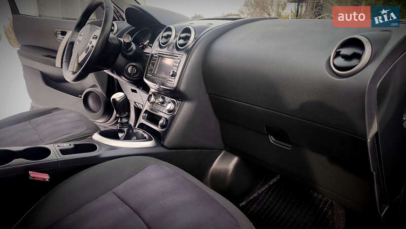 Внедорожник / Кроссовер Nissan Qashqai+2 2012 в Кременчуге фото 125 Внедорожник / Кроссовер Nissan Qashqai+2 2012 в Кременчуге