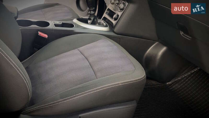 Внедорожник / Кроссовер Nissan Qashqai+2 2012 в Кременчуге фото 129 Внедорожник / Кроссовер Nissan Qashqai+2 2012 в Кременчуге